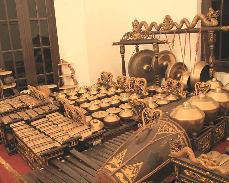 Musik Tradisional Khas Jawa Timur Irama Unik Dan Menyenangkan